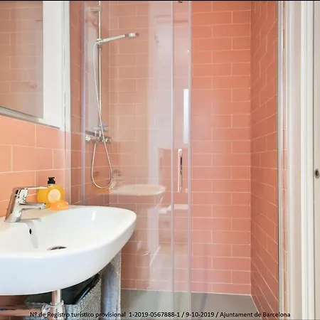 Catalonia Square Terrace & 5 Bathrooms 5bd-5bth *